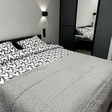 Квартира В Новому Жк Дрім Таун Lutsk Ngoại thất bức ảnh